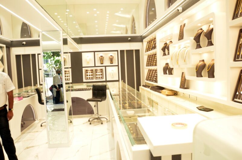 KAVERI JEWELLERS